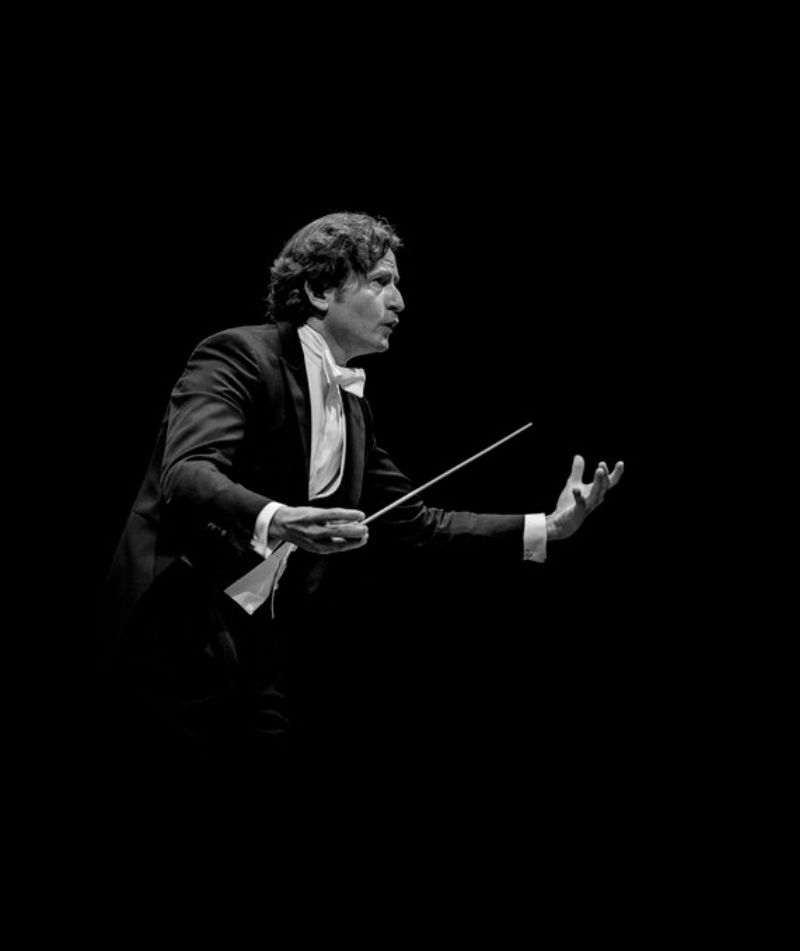 Luxembourg Philharmonic. Gustavo Gimeno, direction